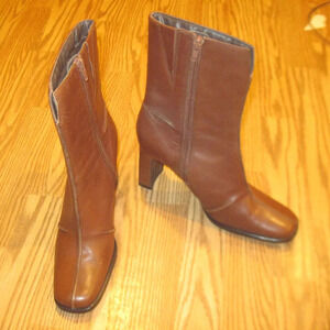 PRIMA Camel Leather Heels Boots Size 6.5M